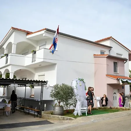 Διαμέρισμα Nita *