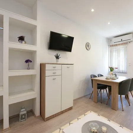 Nita Διαμέρισμα *